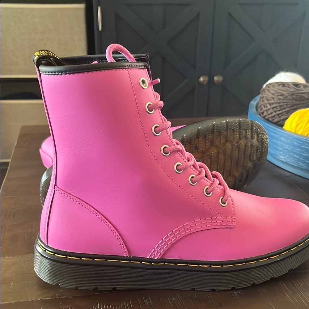 Dr. Marten’s pink Zavala combat boots. Women’s size 9. New without tags.